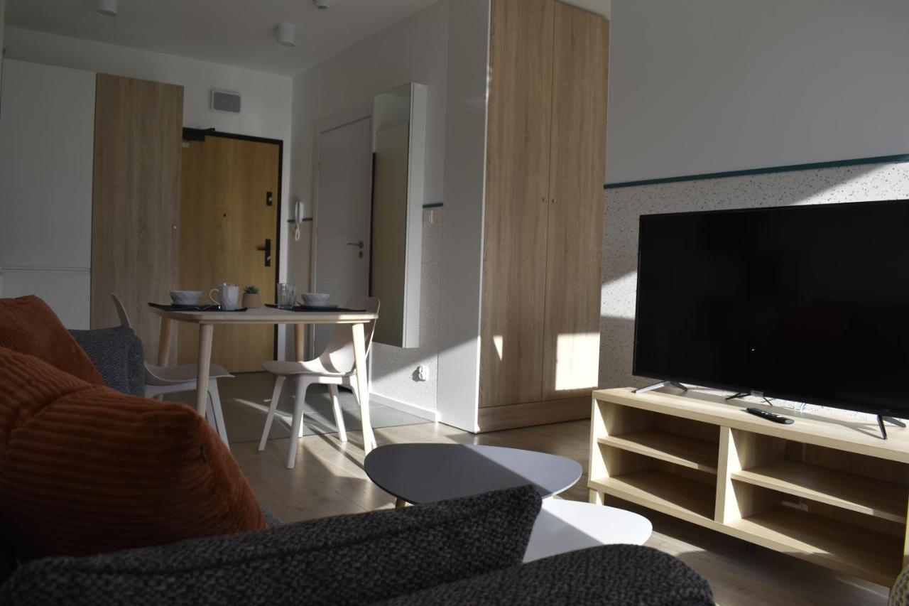 White Apartment Modern Tower Atal Gdynia Exterior foto